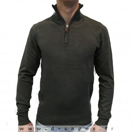 Pull pour homme avec col camionneur couleur noire petit prix 19.90 €